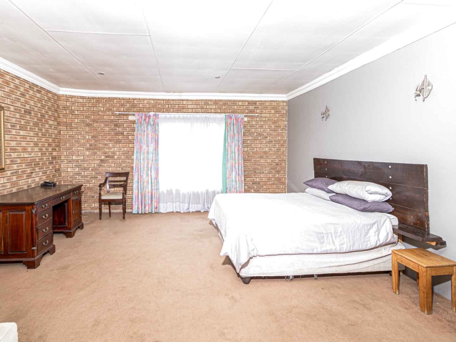 4 Bedroom Property for Sale in Schoemansville North West